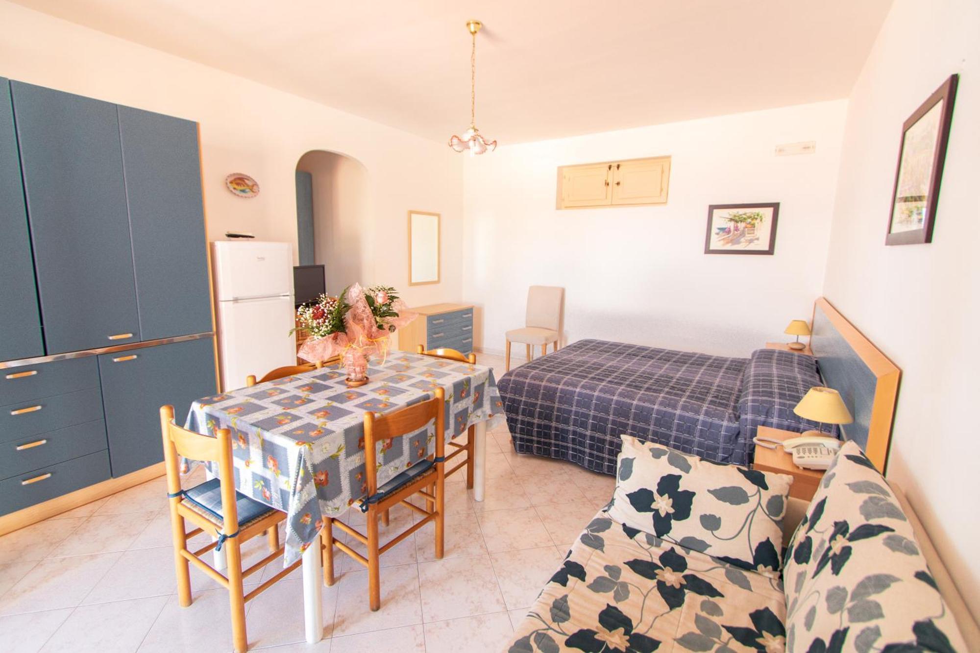 Hotel Residence La Villetta Canneto  Kamer foto
