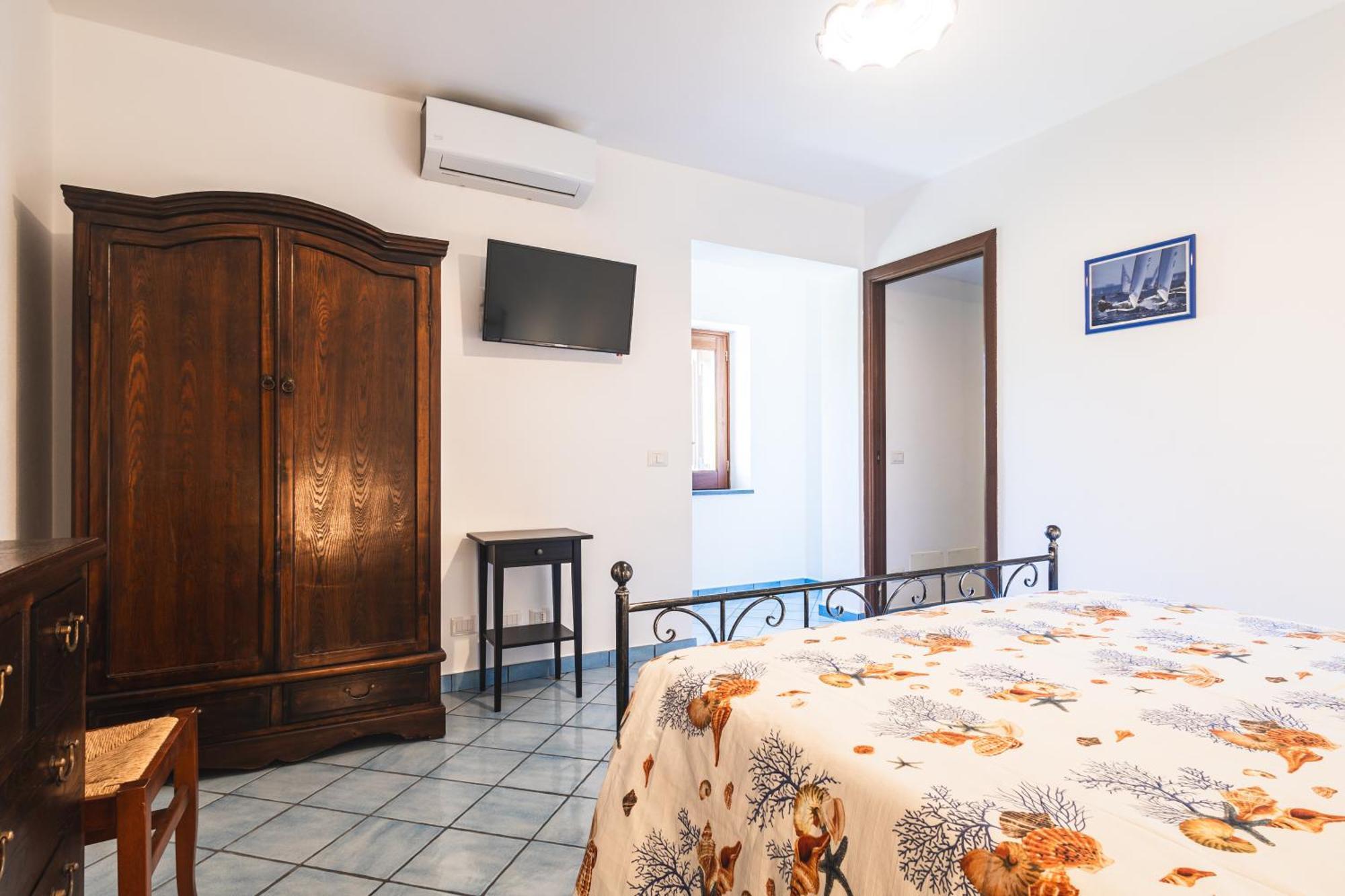Hotel Residence La Villetta Canneto  Buitenkant foto