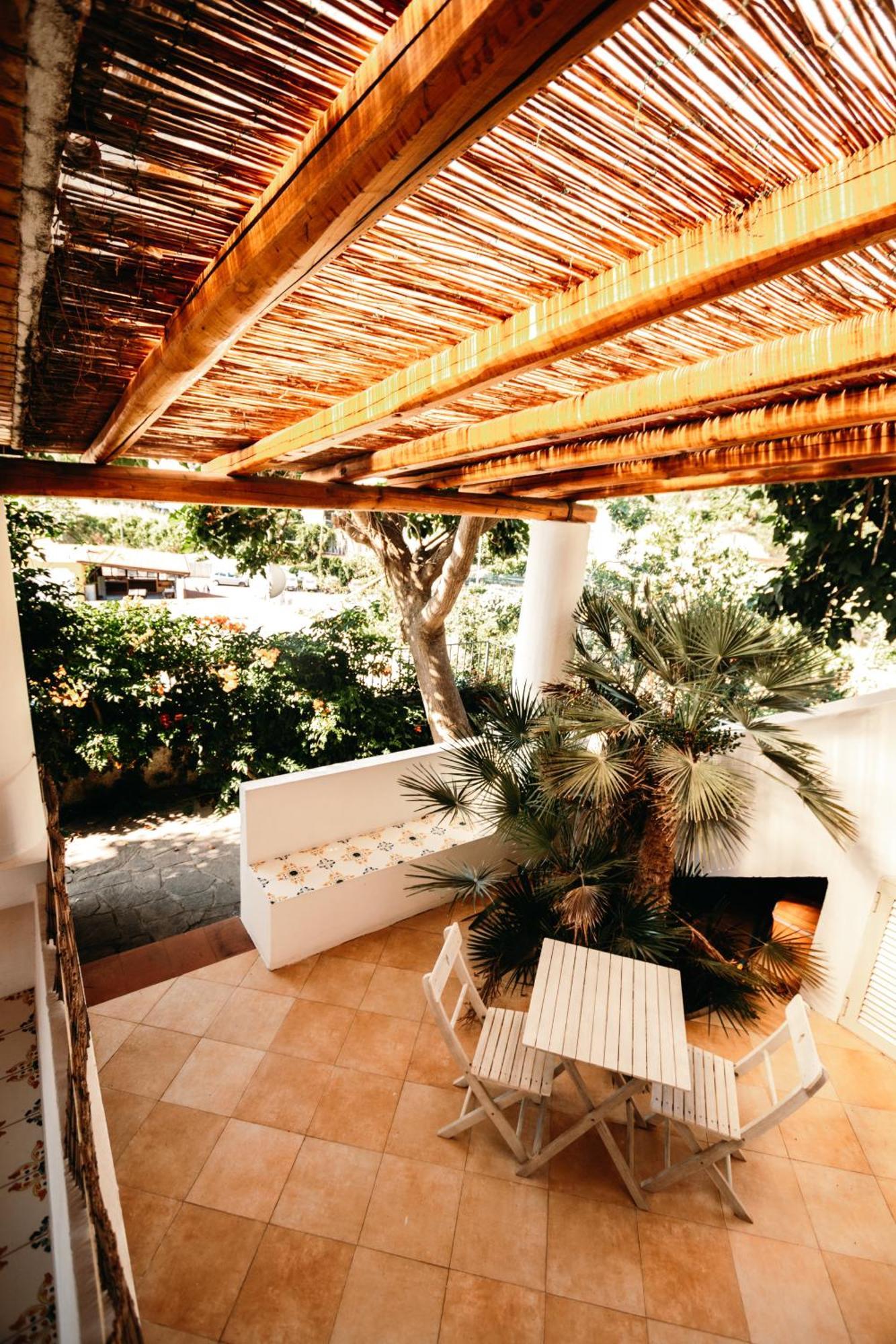 Hotel Residence La Villetta Canneto  Buitenkant foto